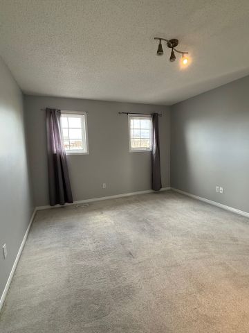 For Lease - 594 Flagstone Court, Oshawa, Ontario - Photo 5