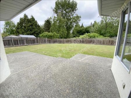 7468 Bridge Street Richmond - Photo 2