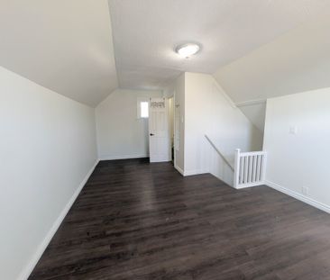 5949 Delaware St, Niagara Falls - 3 Bed + 3 Bath Upper Unit - Photo 3