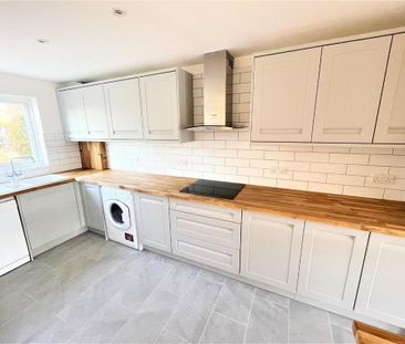 3 bedroom end of terrace house to rent - Photo 6