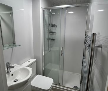 Studio Flat, Humphrey Road, M16 - Photo 6