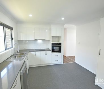 Stylishly Renovated Home – Ac in every bedroom - Photo 1