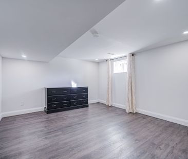 For Lease - 203 Van Dusen Boulevard, Toronto, Ontario - Photo 6