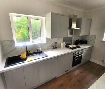 2 bedroom maisonette to rent - Photo 3