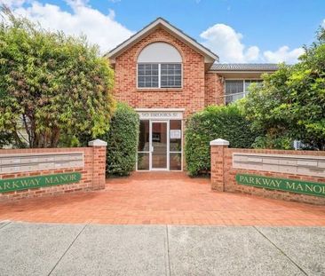 Two bedroom ground floor unit with one car space - Photo 6