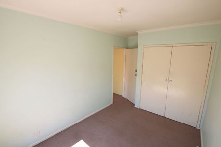 Homely Two Bedroom Brunswick Unit - Photo 4