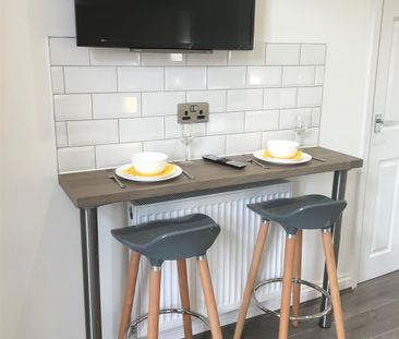 Room 2, Wistaston Road, Crewe, CW2 - Photo 6