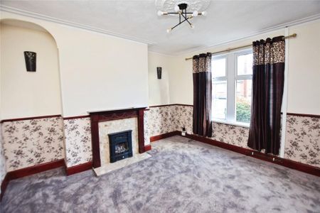 2 bedroom terraced house to rent - Photo 4