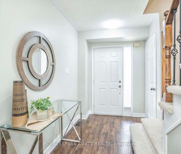 For Lease - 172 Kirkland Place, Whitby, Ontario - Photo 3