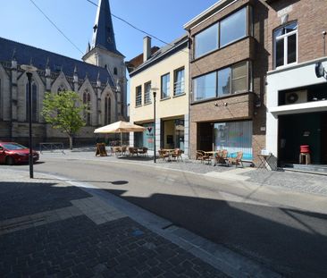 Duplex-appartement gelegen op de 3° en 4° verd. met 1 slaapkamer met terras aan de Markt van Bilzen - Foto 5