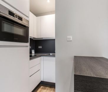 Studio to rent - Photo 3