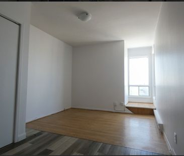 Appartement à Louer Disponible Immédiate - Photo 2