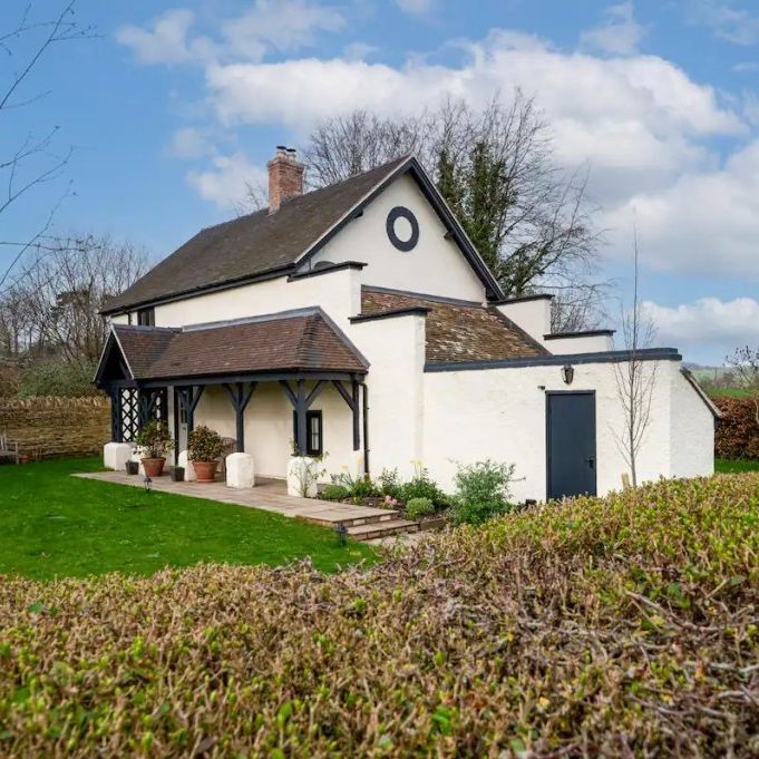 Garden Cottage, Delbury Hall, Craven Arms, Diddlebury - Photo 1