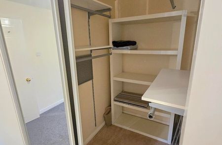 Flat , Valley House, Wash Beck Close, Scarborough - Photo 5