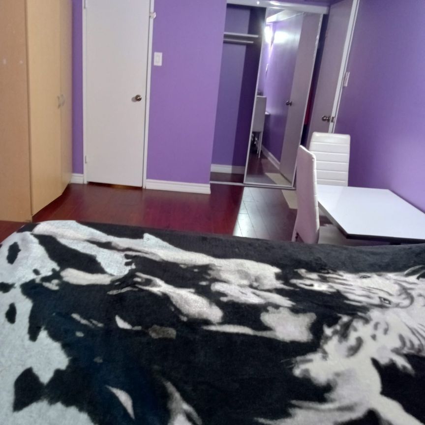 For Lease - 25 Sunrise Avenue Unit# 202, Toronto, Ontario - Photo 1