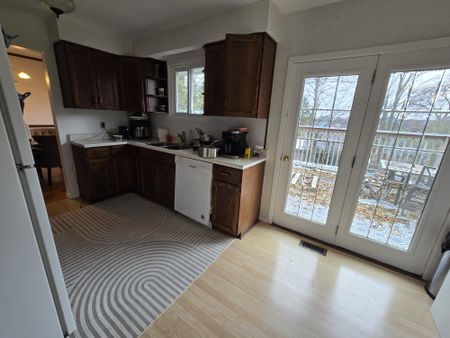 For Lease - 205 Merrett Drive Unit# Main Floor, Barrie, Ontario - Photo 4