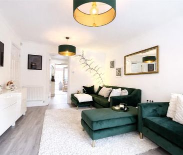 2 bedroom terraced house to rent - Photo 2