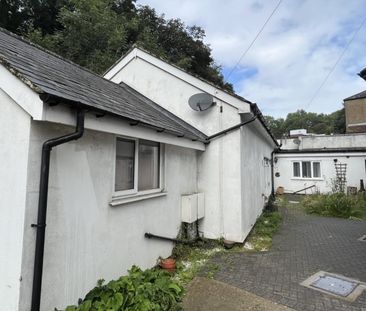 Station Road, Amersham, Buckinghamshire,HP7 - Photo 2