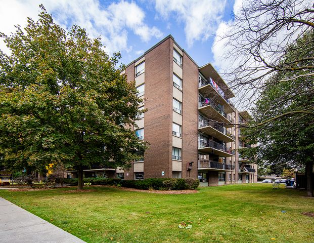 Belmar Apartments | 2265 Victoria Park Avenue, Toronto - Photo 1