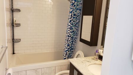 For Lease - 33 Charles Street Unit# 2008, Toronto, Ontario - Photo 5