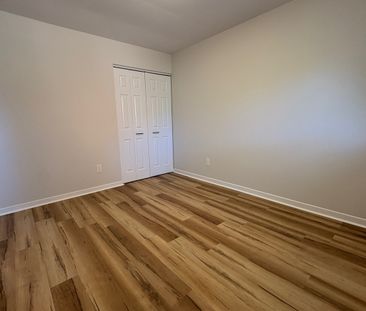 1-61 Abbey Dale Crt, Kingston, ON K7K 5W8 - Photo 3