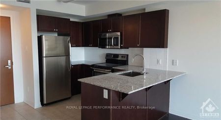 For Lease - 195 BESSERER Street Unit# 2404, Lower Town - Sandy Hill, Ontario - Photo 4