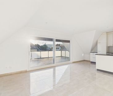 Luxurious 3.5-room apartment with a 30m2 terrace in Derendingen - Foto 2