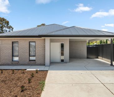 Brand New 3 Bedroom Beauty! - Photo 6