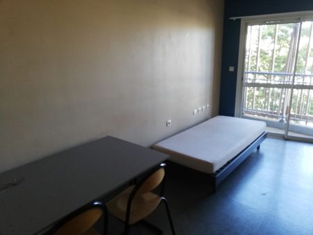 Studio Etudiant entièrement meublé de 24 m² – Résidence FLORES –Le PORT - Photo 3