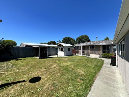 Portsmouth Road, Flaxmere - Photo 2