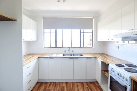 Modern Comfort in a Convenient Coastal Setting - Photo 3