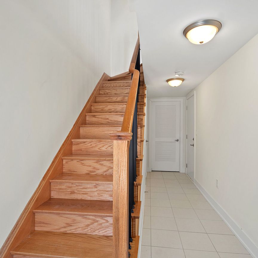 Waterfront Townhouse Lease - Photo 1