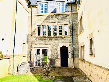 Western Courtyard, Pontyclun - Photo 3