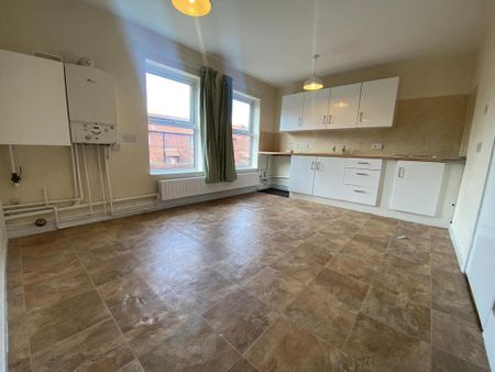 2 bedroom flat to rent - Photo 4