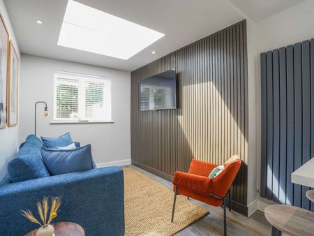 Luxurious 6-Bed Student House Share SO15 2HR Room 3 - Photo 2