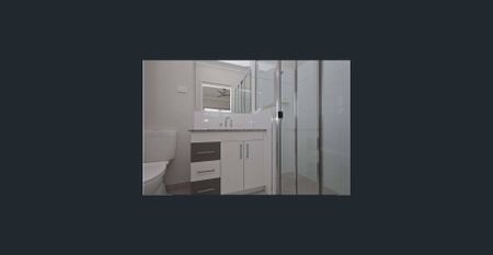 4 Bedroom Home in North Shore - Photo 2