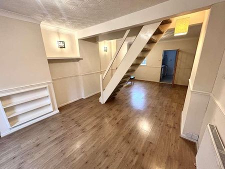 Coronation Road, Ipswich, IP4 - Photo 2