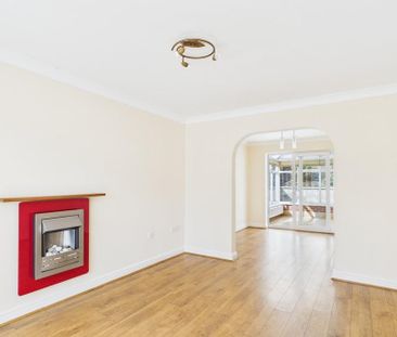 3 bedroom detached house to rent - Photo 5