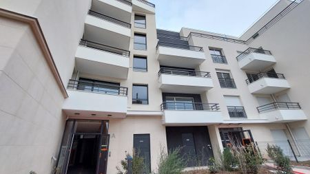 location Appartement T3 DE 61.64m² À CHAMPIGNY SUR MARNE - Photo 2