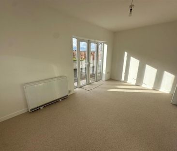 2 bedroom semi-detached bungalow to rent - Photo 1