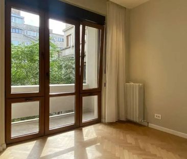 Apartament spațios, 4 camere, 102 mp utili, renovat integral – Carol I - Photo 3