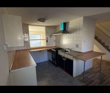 3 Bed Terraced House, Arundel Road, CV3 - Photo 6