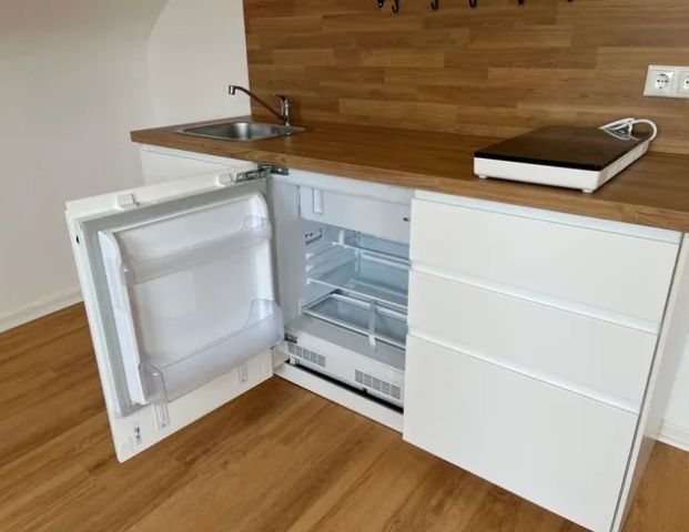 "Ideal für einen Berufspendler" Appartement mit kleiner Single-Küche in 47229 Duisburg-Friemersheim - Foto 1