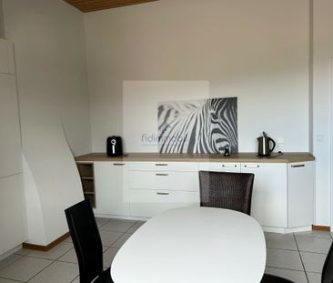 BEL APPARTEMENT PARTIELLEMENT RÉNOVÉ DANS DEMEURE VILLAGEOISE - Photo 4