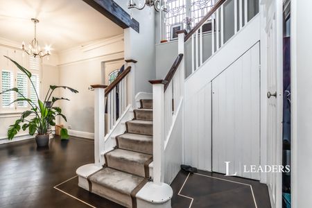 4 bedroom house to rent Haling Park Road, South Croydon, CR2 - Photo 2