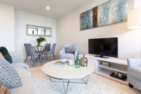 Elements | Modern Two Bedroom Apartment with Harbour Views - Photo 3