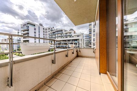 2-pokojowe mieszkanie z tarasem i klimatyzacją - Zdjęcie 3