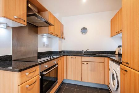 1 bedroom flat to rent - Photo 4