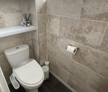 2 Bed Terraced House, Cunard Close, M13 - Photo 5