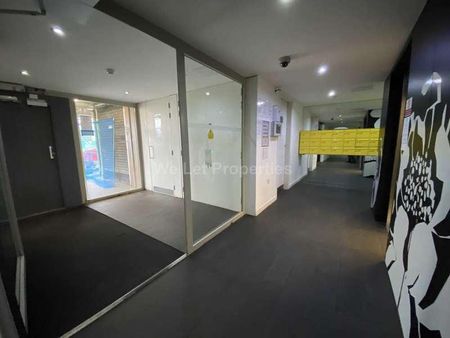 Christabel, Dalton Street, M40 - Photo 4